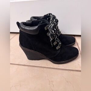 White Mountain Black Wedge Ankle Boots
